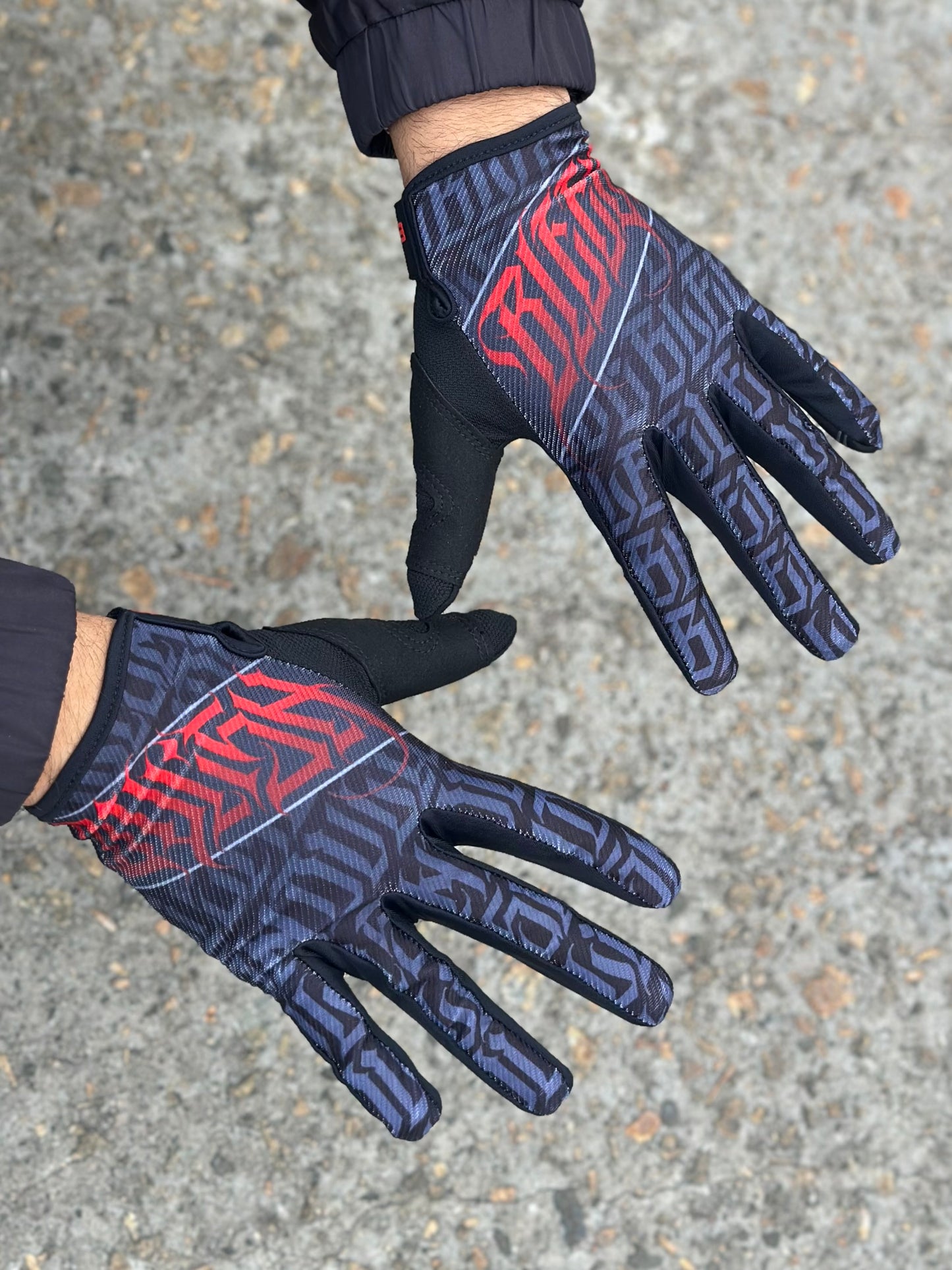 DVLISH x Bleeve Gloves